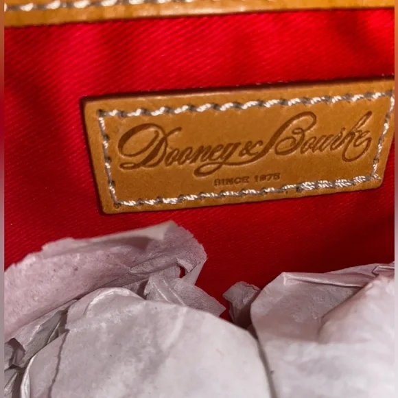 Dooney and Bourke Lani Crossbody purse